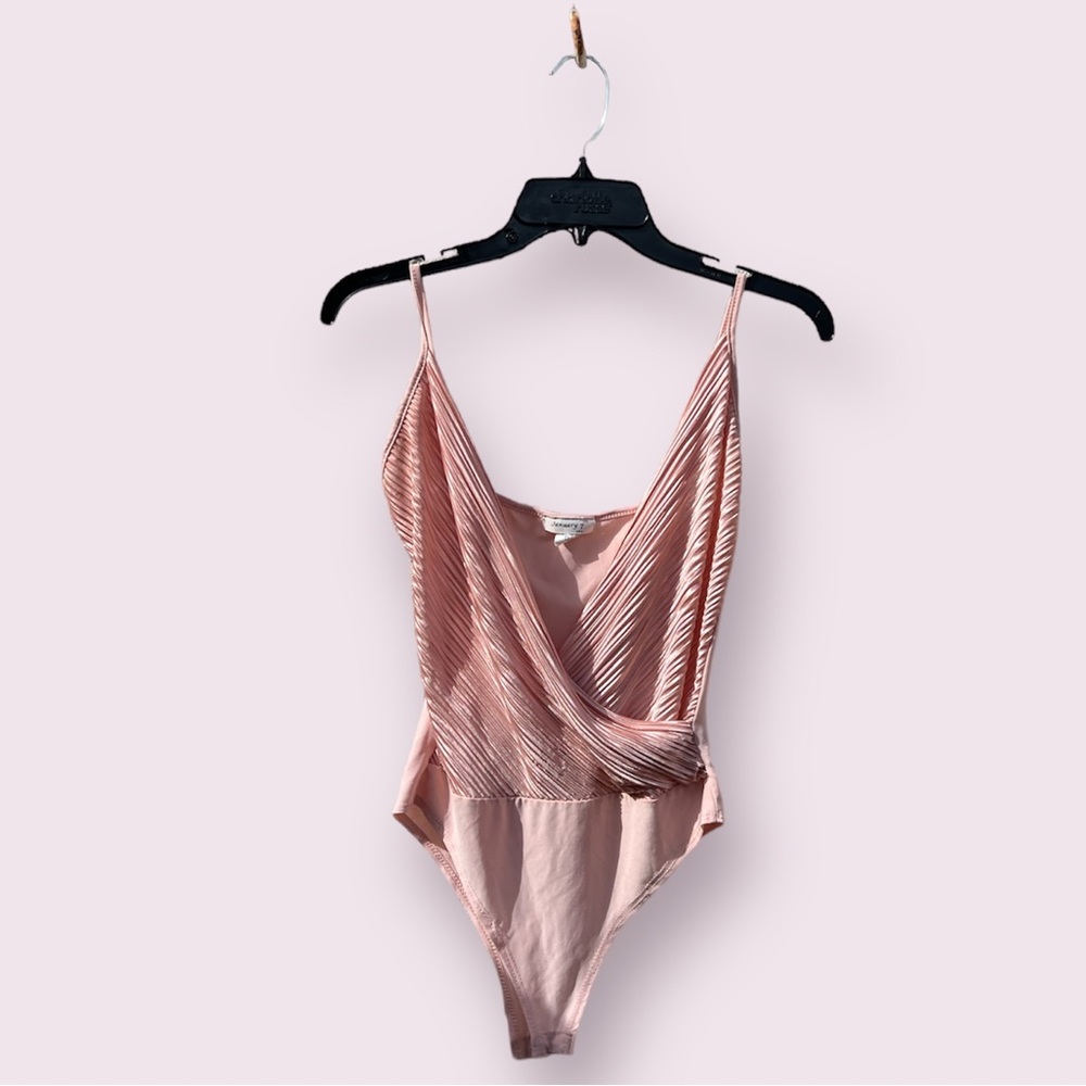 January 7 Medium light pink ruffle V body suit